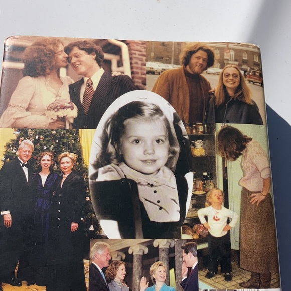 “Living history Hillary Rodham Clinton” hardback - Picture 4 of 14